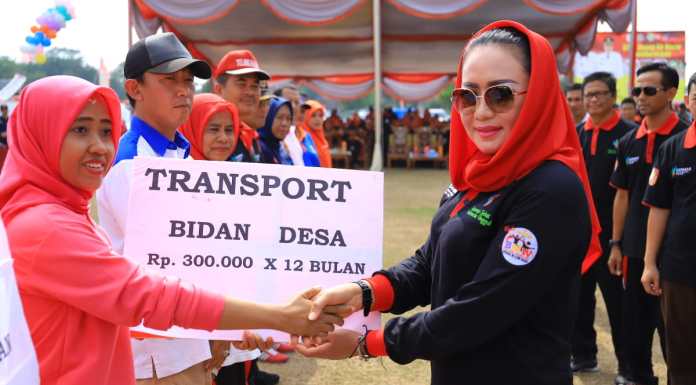 Peringatan HKN Hj. Winarti SE MH Aksi Nyata Realisasi 25 Program Bergerak Melayani Warga