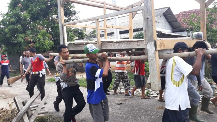 d8bd50ad-a4e3-4953-b743-aebc1af7e30f