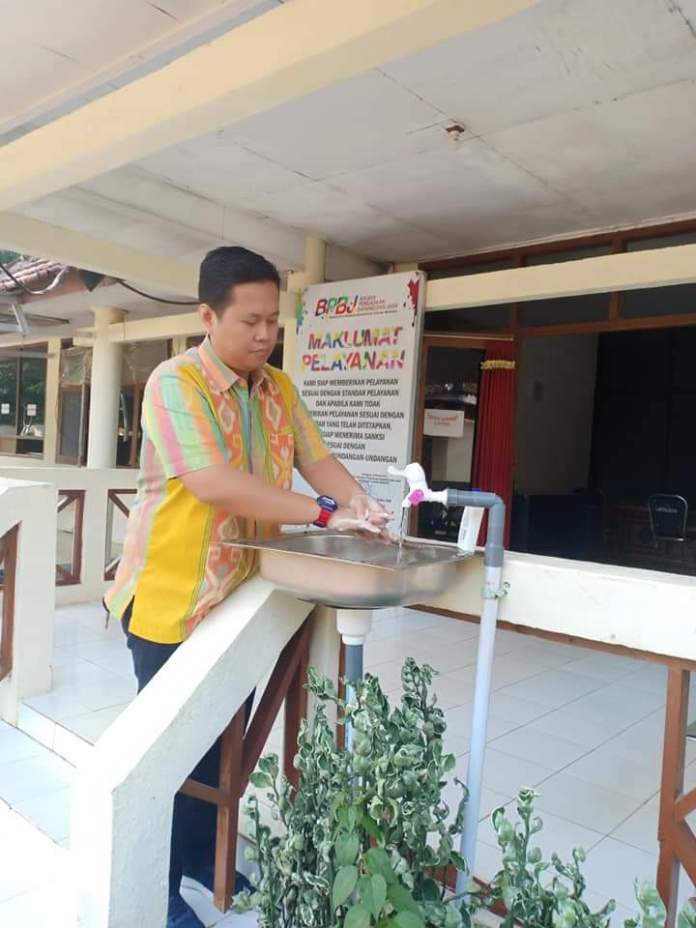 343f7385-9bdf-4eda-a71e-7b301a25b92e