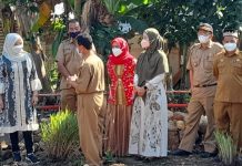 Winarni Nanang Ermanto Cek Kesiapan Lomba Desa di Pasuruan