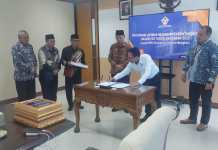 Sekda Kaur Bersama Kadis BKAD dan Sekwan Serahkan LKPD Tahun Anggaran 2022 Kepada BPK